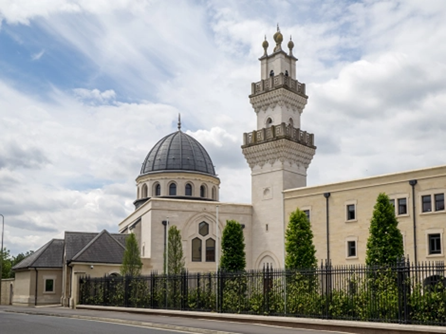 Our Services 2 islamic studies centre 3 1
